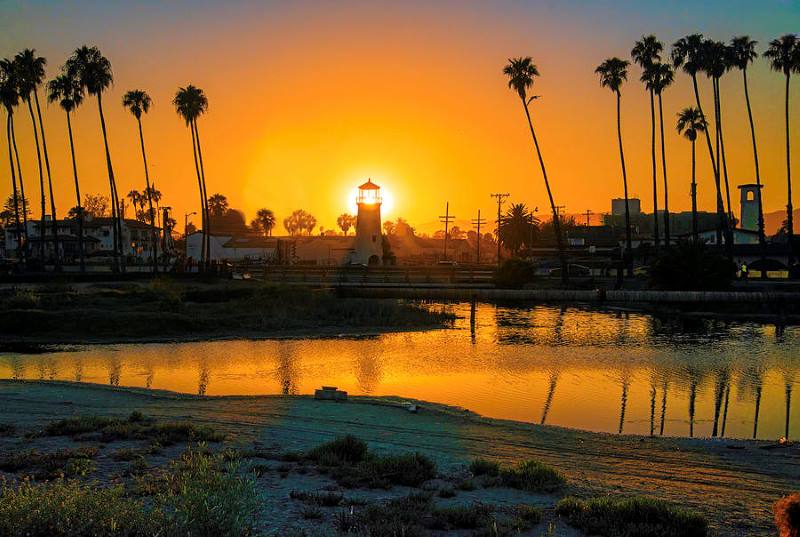 1 de diciembre efemérides sobre los faros (4ª parte)