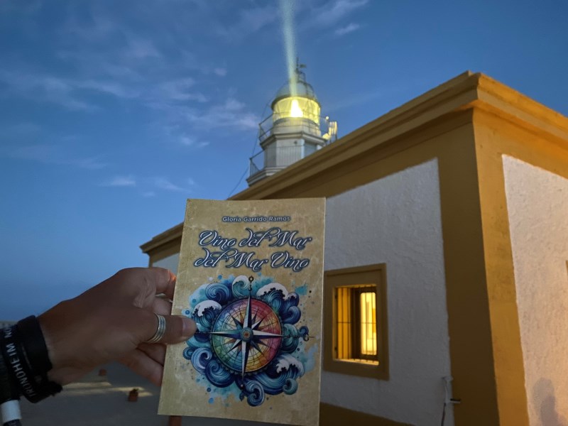Presentación de «Vino del Mar del Mar Vino» por Gloria Garrido Ramos