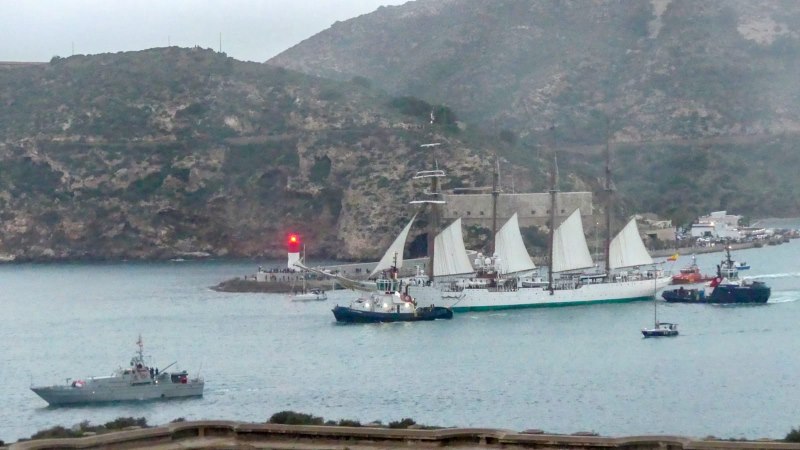 Recordando al «Juan Sebastián de Elcano» por Lucho Reyes