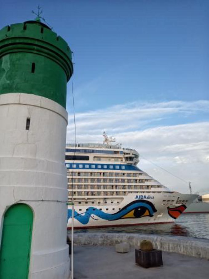 Otra visita del -AidaDiva- a Cartagena por Pruden