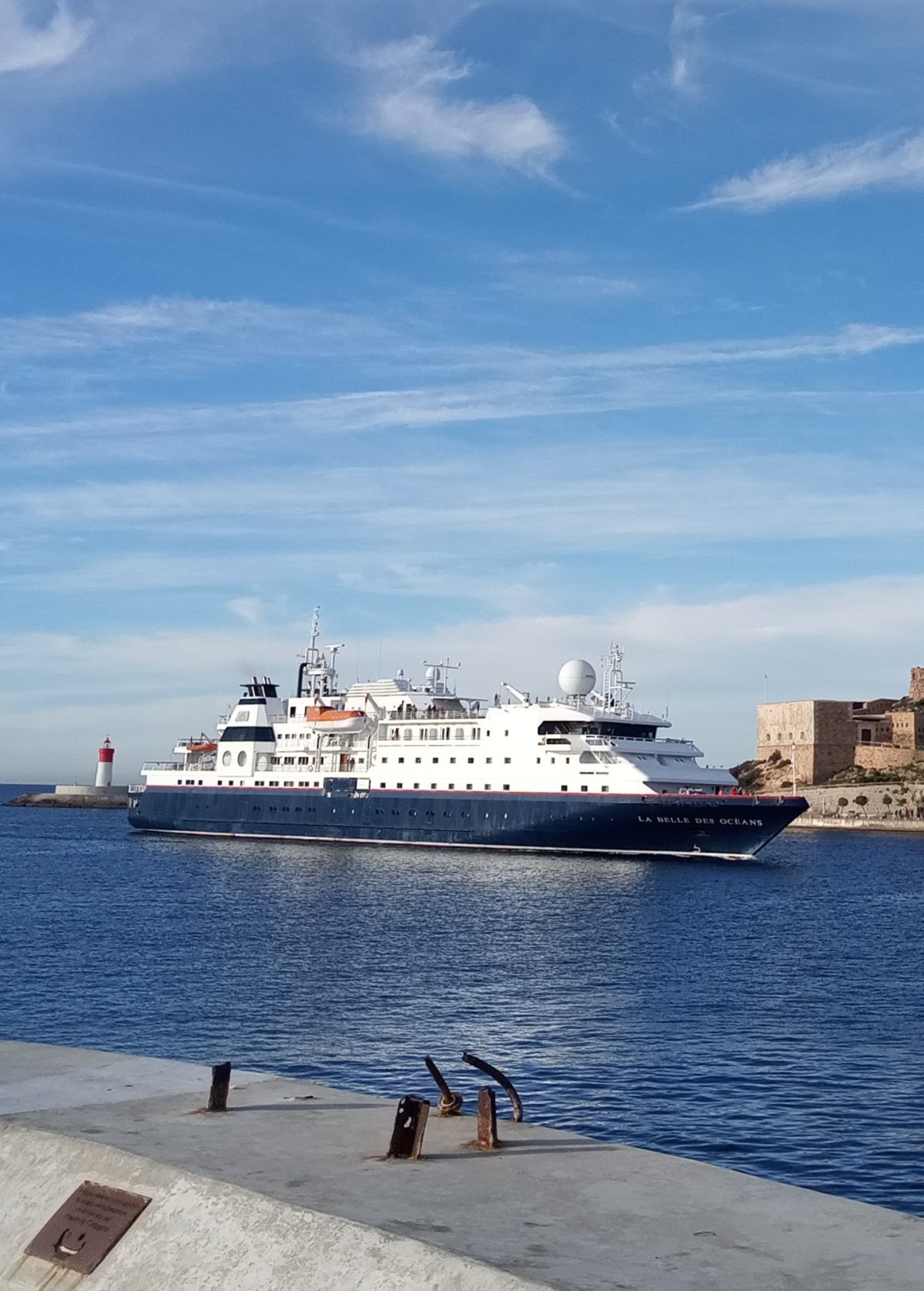 El -MV La Belle des Océans- en Cartagena por Pruden