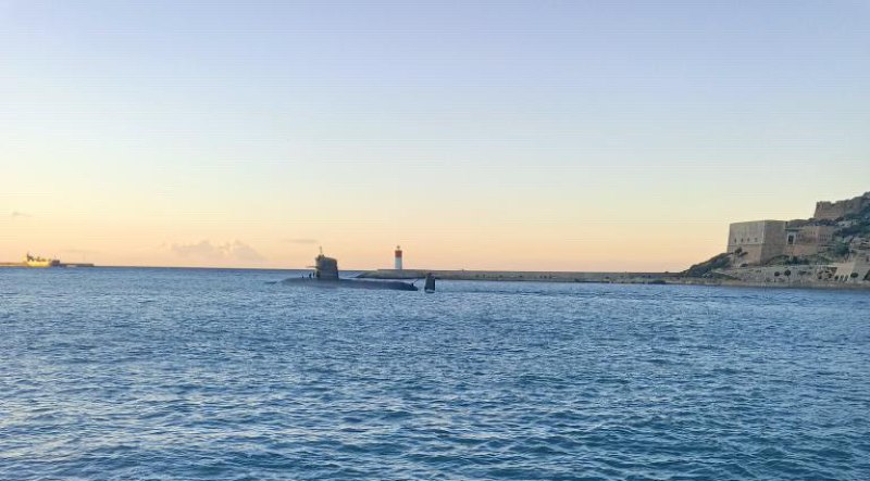 El submarino S-81 «Isaac Peral» zarpa de Cartagena por Pruden