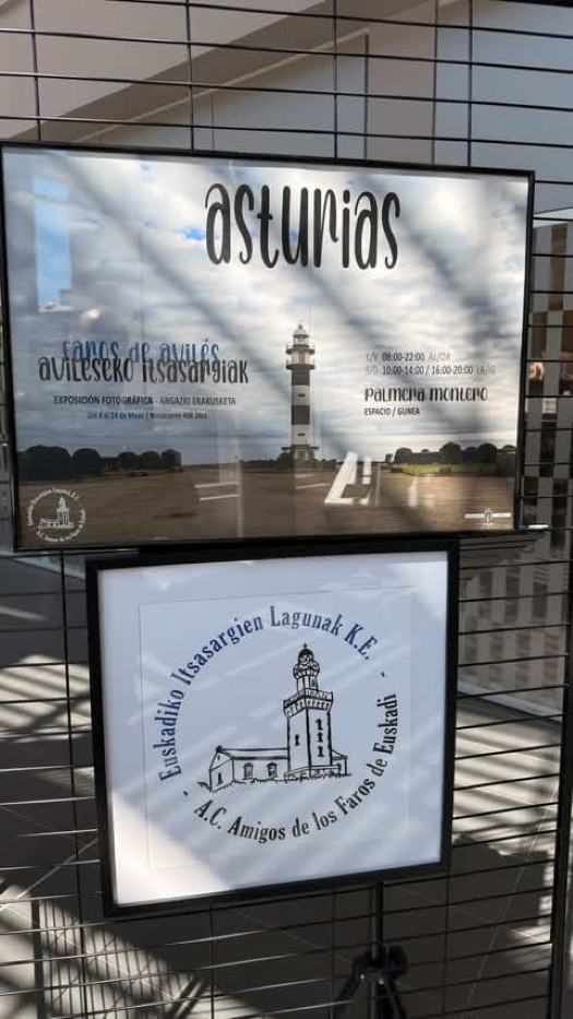 Visita a la exposición fotográfica “Faros de Asturias” por McBauman (1ª parte)