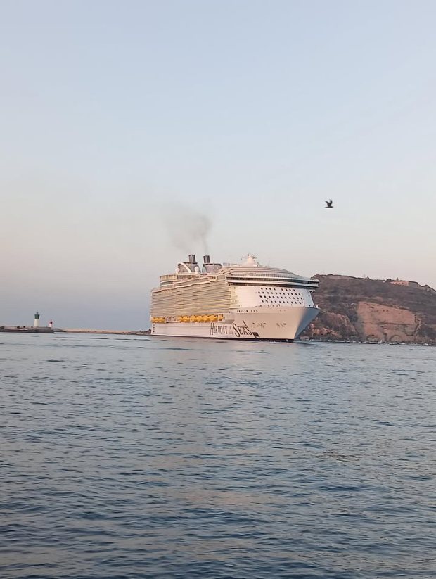 Arribo del -Harmony of the Seas- a Cartagena por Pruden