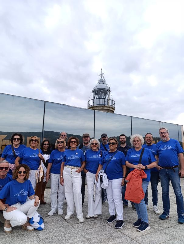 Excursión al faro de Castro Urdiales con la «Asociación Amigos de los Faros de Euskadi»