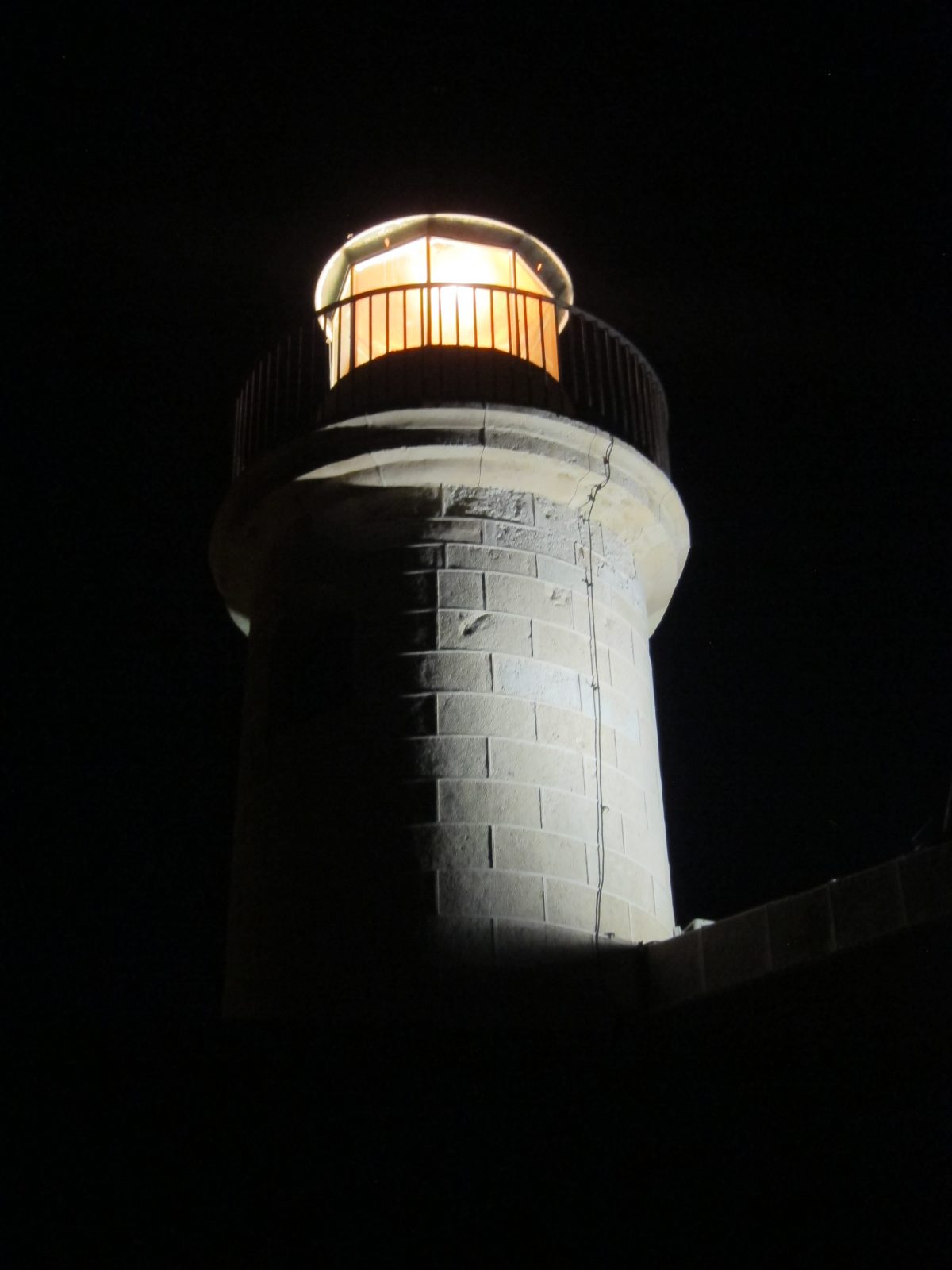 Visita nocturna al faro de Roquetas por Araceli (2ª parte)